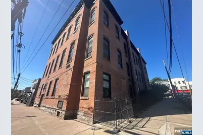 464 Central Avenue B9 #B9, Jersey City, NJ 07307 - Photo 1