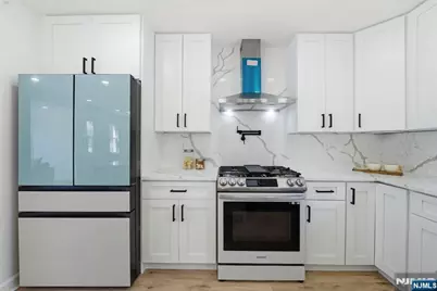 59 Erie Avenue, Midland Park, NJ 07432 - Photo 6