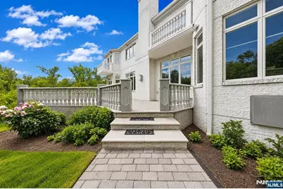 16 Audrey Urban Court, Alpine, NJ 07620 - Photo 10