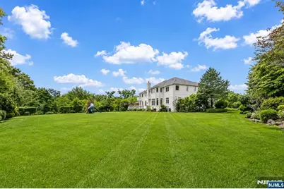 16 Audrey Urban Court, Alpine, NJ 07620 - Photo 8