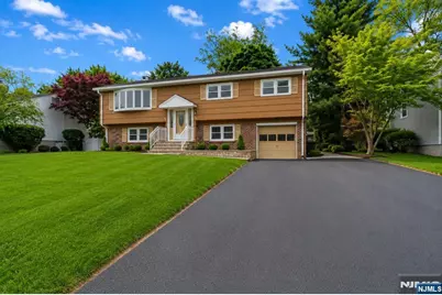 230 Orchard Drive, Mahwah, NJ 07430 - Photo 2