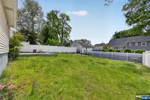 28 Livingston Pl, Teaneck Township, NJ 07666 - Photo 26