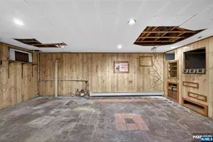 28 Livingston Pl, Teaneck Township, NJ 07666 - Photo 18