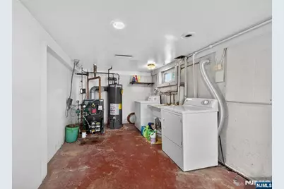 28 Livingston Place, Teaneck Township, NJ 07666 - Photo 22