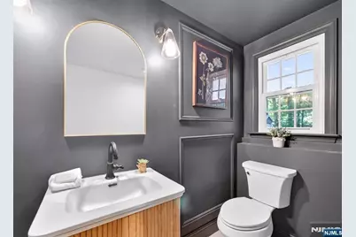 51 Bedford Place, Ramsey, NJ 07446 - Photo 18