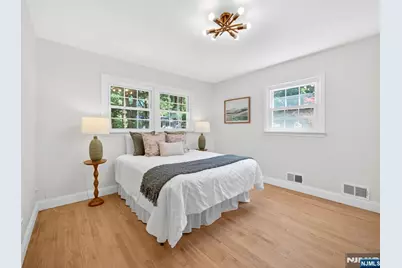 51 Bedford Place, Ramsey, NJ 07446 - Photo 14