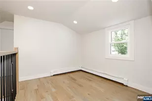 20 Dojean Ct, Bergenfield, NJ 07621 - Photo 22