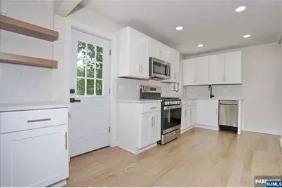 20 Dojean Court, Bergenfield, NJ 07621 - Photo 8