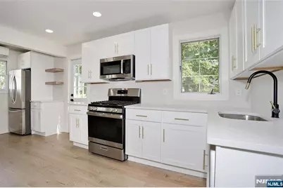 20 Dojean Court, Bergenfield, NJ 07621 - Photo 12