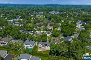 254 Hoppers Ln, Paramus, NJ 07652 - Photo 40