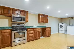 254 Hoppers Ln, Paramus, NJ 07652 - Photo 28
