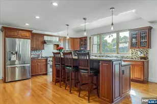 254 Hoppers Ln, Paramus, NJ 07652 - Photo 10
