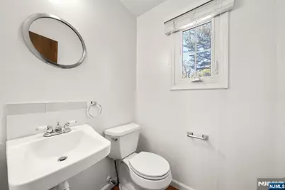89 Forsythia Lane B #B, Paramus, NJ 07652 - Photo 16
