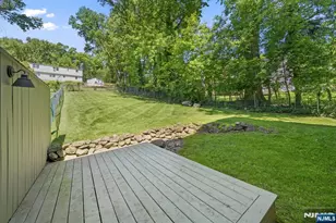 89 Forsythia Ln B, Paramus, NJ 07652 - Photo 18