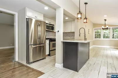 6 Standish Lane, Kinnelon, NJ 07405 - Photo 12