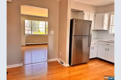 21 Wanamaker Avenue 1st Floor #1st floor, Waldwick, NJ 07463 - Photo 4