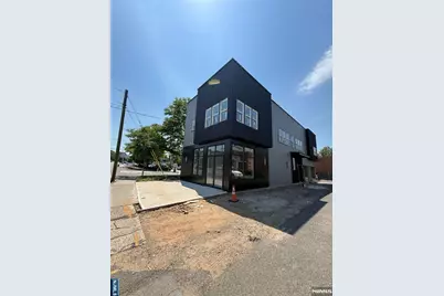 400 Washington Avenue, Bergenfield, NJ 07621 - Photo 2