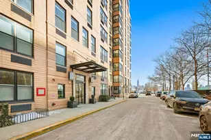 2 Constitution Ct 814, Hoboken, NJ 07030 - Photo 28