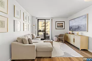 2 Constitution Ct 814, Hoboken, NJ 07030 - Photo 10