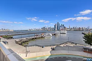 2 Constitution Ct 814, Hoboken, NJ 07030 - Photo 32