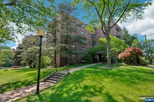 3031 Edwin Ave 4H, Fort Lee, NJ 07024 - Photo 1