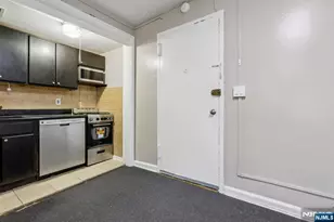 3031 Edwin Ave 4H, Fort Lee, NJ 07024 - Photo 6