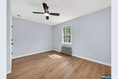 538 Coolidge Place, Paramus, NJ 07652 - Photo 22