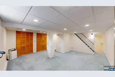 41 Circle Drive, Paramus, NJ 07652 - Photo 28