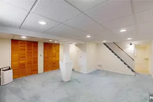 41 Circle Dr, Paramus, NJ 07652 - Photo 28