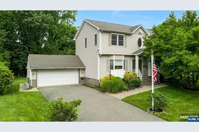 41 Circle Drive, Paramus, NJ 07652 - Photo 1