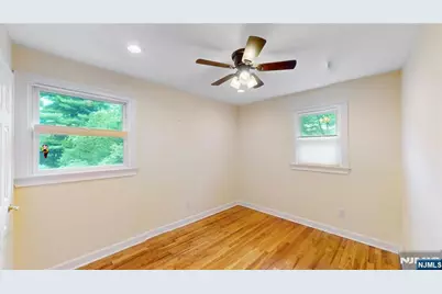 41 Circle Drive, Paramus, NJ 07652 - Photo 12