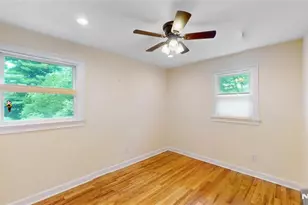 41 Circle Dr, Paramus, NJ 07652 - Photo 12