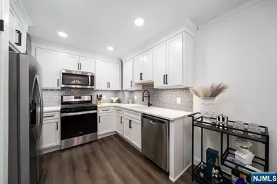 141 Park Avenue 8-A #8-A, East Rutherford, NJ 07073 - Photo 6