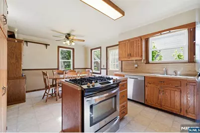 47 Christie Street, Ridgefield Park, NJ 07660 - Photo 4