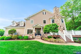 32 Cherrywood Ct 7004, River Vale Township, NJ 07675 - Photo 1
