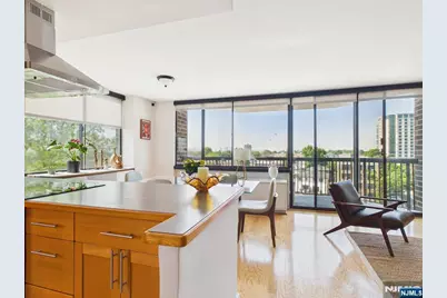 770 Anderson Avenue 402 #402, Cliffside Park, NJ 07010 - Photo 2