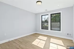 66 Westview Dr, Bergenfield, NJ 07621 - Photo 30