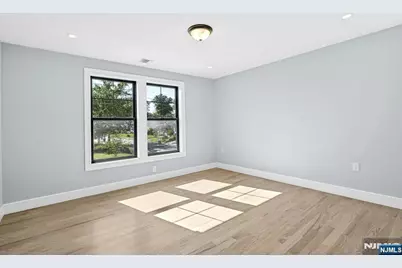 66 Westview Drive, Bergenfield, NJ 07621 - Photo 24