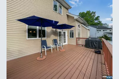 445 Nevada Street, Paramus, NJ 07652 - Photo 18