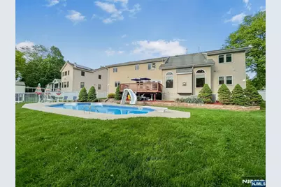 445 Nevada Street, Paramus, NJ 07652 - Photo 22
