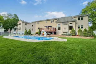 445 Nevada St, Paramus, NJ 07652 - Photo 22
