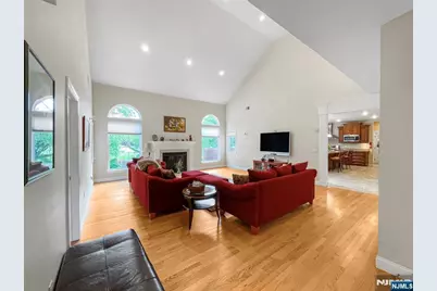 445 Nevada Street, Paramus, NJ 07652 - Photo 16
