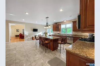 445 Nevada Street, Paramus, NJ 07652 - Photo 14
