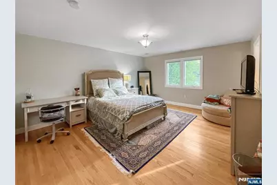 445 Nevada Street, Paramus, NJ 07652 - Photo 44