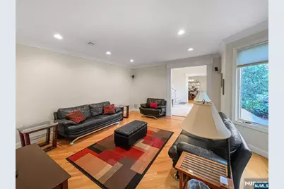 445 Nevada Street, Paramus, NJ 07652 - Photo 10