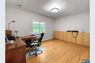 445 Nevada Street, Paramus, NJ 07652 - Photo 26