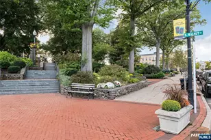 630 Wyndemere Ave, Ridgewood, NJ 07450 - Photo 34