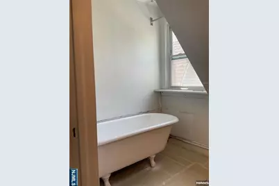 29 17th Street, East Orange, NJ 07018 - Photo 2