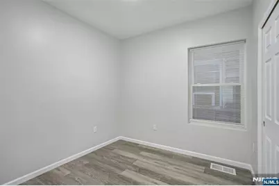 77 Madison Avenue, Paterson, NJ 07524 - Photo 16