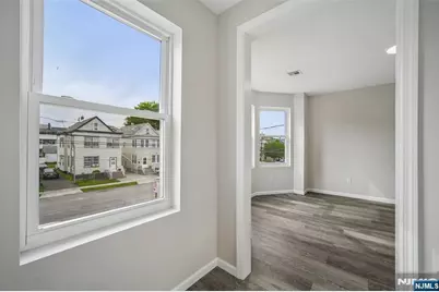 77 Madison Avenue, Paterson, NJ 07524 - Photo 30